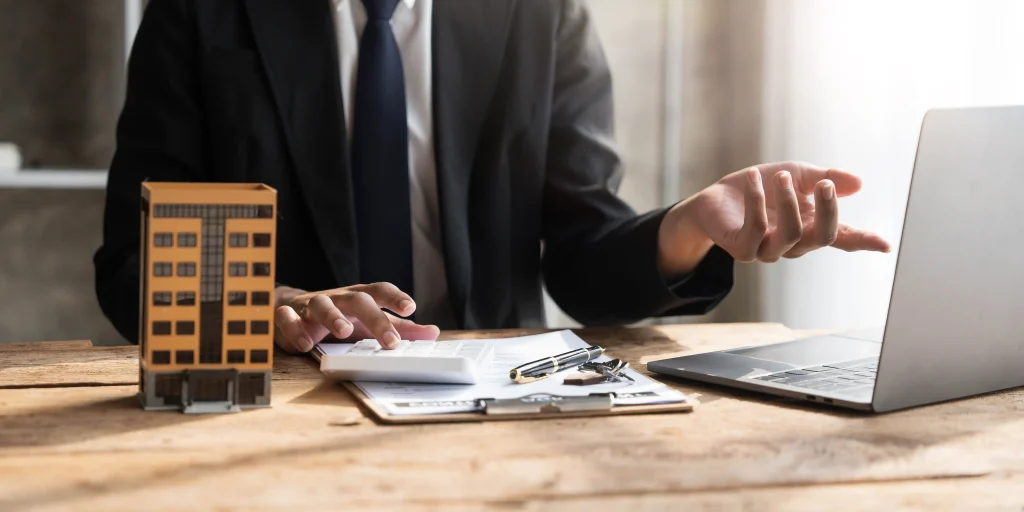 Commercial lease attorney Cecil PA reviewing business lease